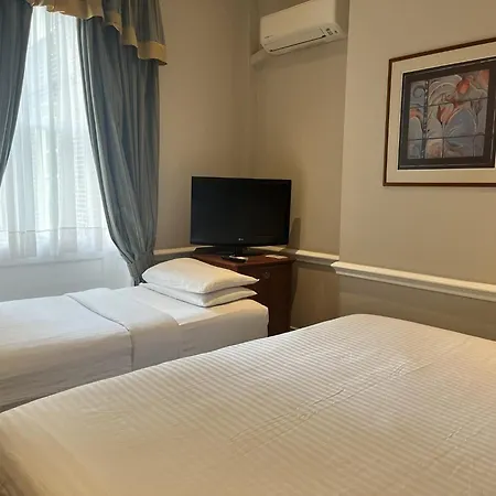 Staunton - Hotel London