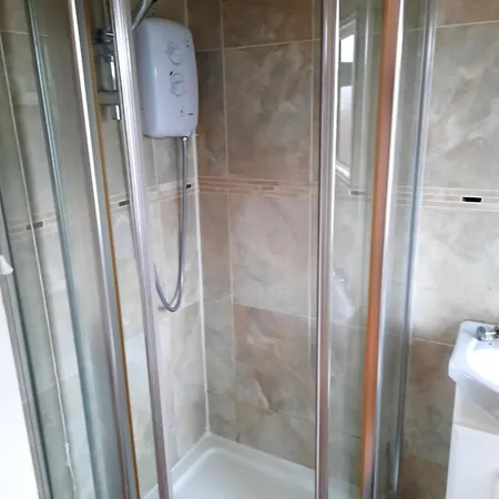 Apartment Bedroom Flat Colliers Wood