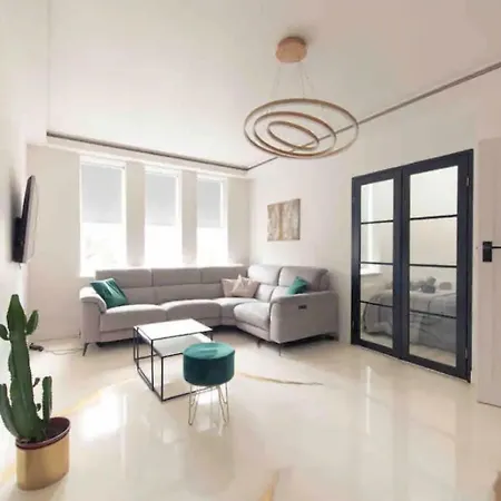 Entire Luxury In Greater *