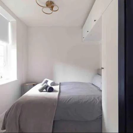 Entire Luxury In Greater Apartment