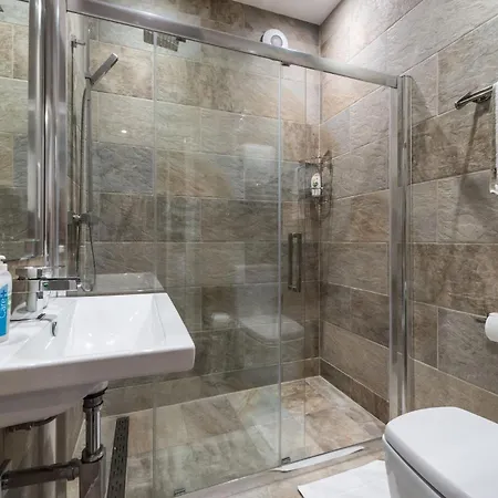 Stylish Apartment,12 Minutes Tube To Oxford Street,central London,ac,free Wifi * London