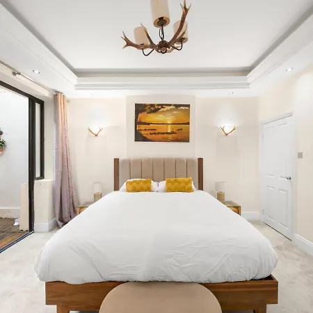 Sg, Knightsbridge With Garden Terrace By Harrods Apartment London