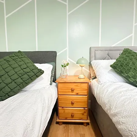 Apartment Wembley Stadium Serviced 2, 12mins To Central London