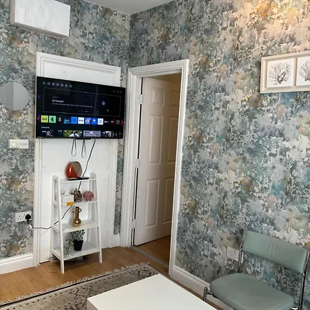 1 Bed Cozy London