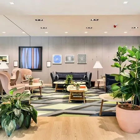 Simpsons House Central Z London