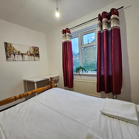 E14 Guest house *