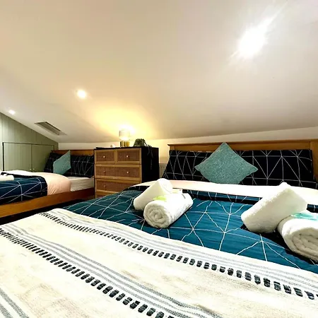 Homestay Delux Near Centre London
