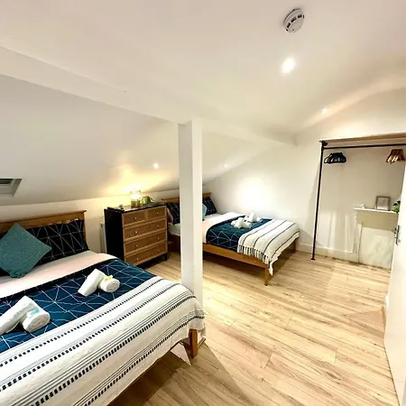 Homestay Delux Near Centre *