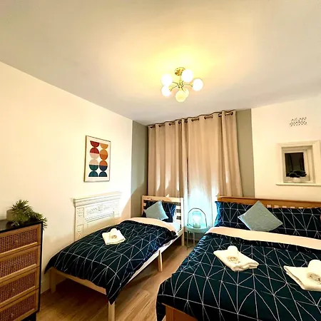 Homestay Delux Near Centre *
