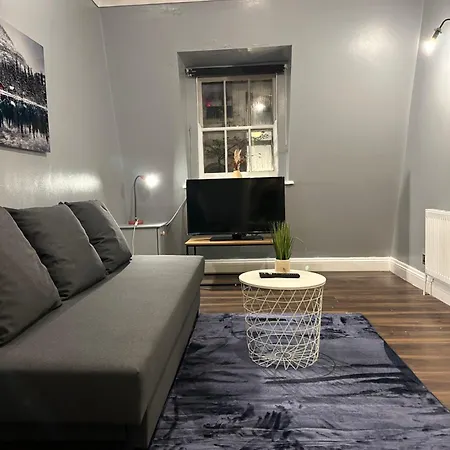 Charming 1 Bedroom Flat With Living In Kings Cross, St Pancras No Lift *