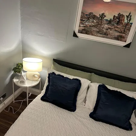 Appartement Charming 1 Bedroom Flat With Living In Kings Cross, St Pancras No Lift Londen
