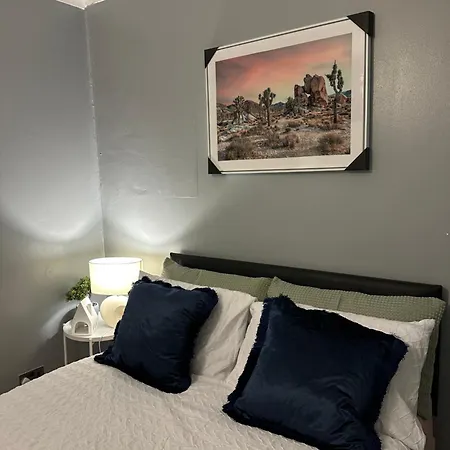 Charming 1 Bedroom Flat With Living In Kings Cross, St Pancras No Lift * Londen