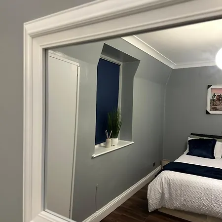 Charming 1 Bedroom Flat With Living In Kings Cross, St Pancras No Lift Londen