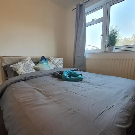 Cable Homestay London