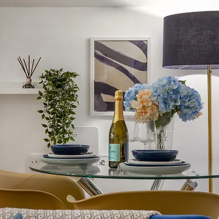 Apartment Grand In *