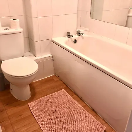 Private 2 Beds Flat Canada Water London