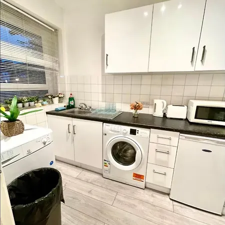 Apartment 2 Bed Flat Near To Tower Bridge