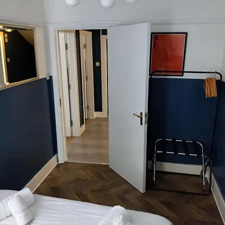 Apartment Spacious 5-bedroom, 4-bathroom In Central Zone 1