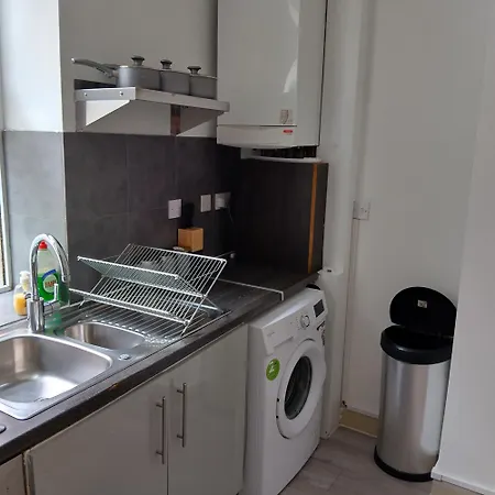 Apartment Spacious 5-bedroom, 4-bathroom In Central Zone 1 London