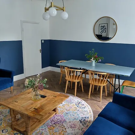 Apartment Spacious 5-bedroom, 4-bathroom In Central Zone 1 London