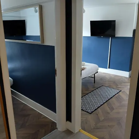 Spacious 5-bedroom, 4-bathroom In Central Zone 1 London