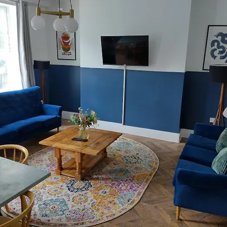 Apartment Spacious 5-bedroom, 4-bathroom In Central Zone 1 London