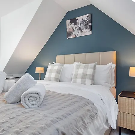 Apartment Stylish In North London, Great Transport New Southgate