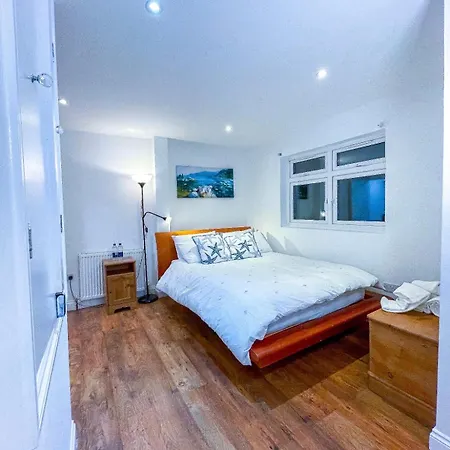 Apartment Hammersmith Broadway *