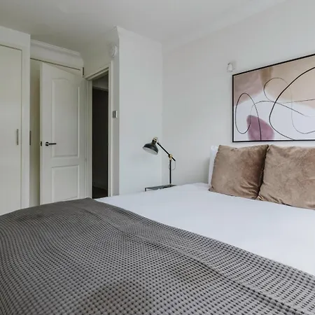 Blueground Fitzrovia Furnished W Kitchen Lon-594 *
