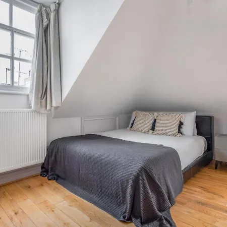 Blueground Chelsea Nr Bars Dining River Lon-546 Apartment *