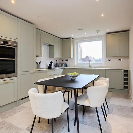 The Kensal Place - Modish 2bdr Flat With Study London