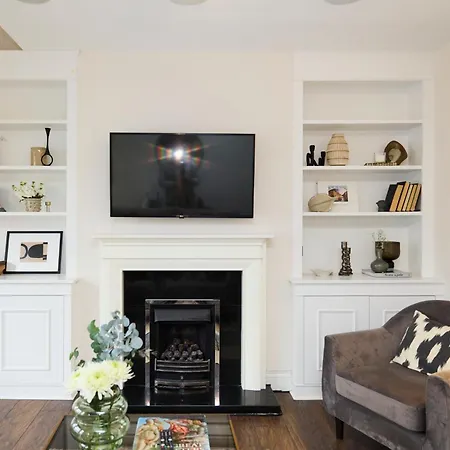 The Kensal Place - Modish 2bdr Flat With Study Apartment London