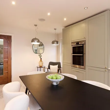 The Kensal Place - Modish 2bdr Flat With Study Apartment *