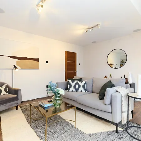 The Kensal Place - Modish 2bdr Flat With Study London