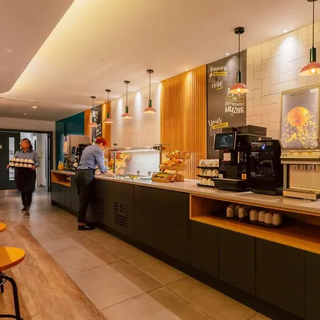 Hampton By Hilton Park Royal Hotel 3*