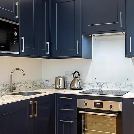 Modern Bayswater Flat Apartment London