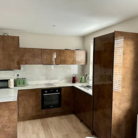 Sienna's 2 - Bedroom Apartment, London, N1. Appartamento *