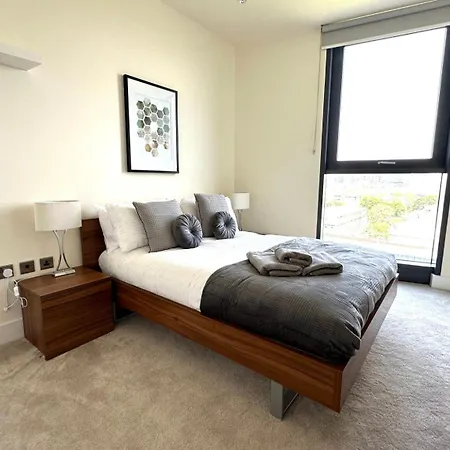 Luxurious Premium Homes In Camden Town Apartment