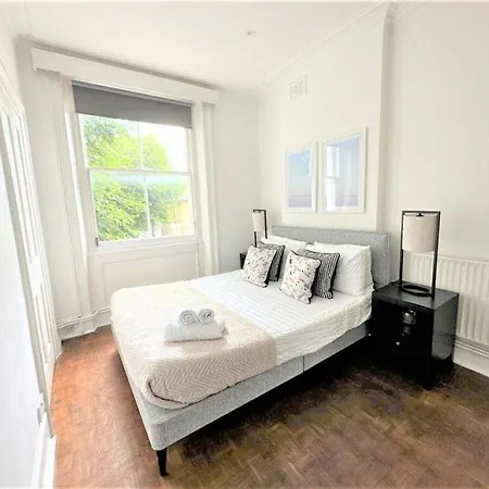 Luxurious Premium Homes In Camden Town Apartment