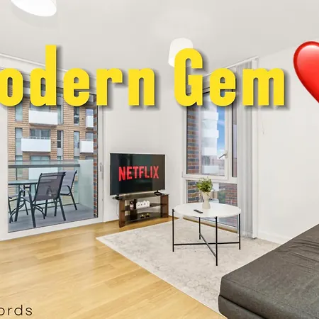 Exclusive 2 Bedroom Flat In Bromley By Bow *