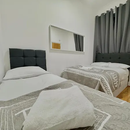 Venice Hotel