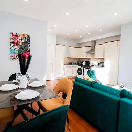 Luxury Battersea 2 Bed - 2min Walk From Station Apartment