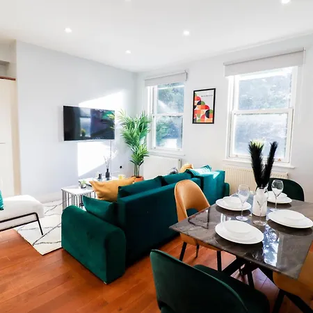 Luxury Battersea 2 Bed - 2min Walk From Station Apartment