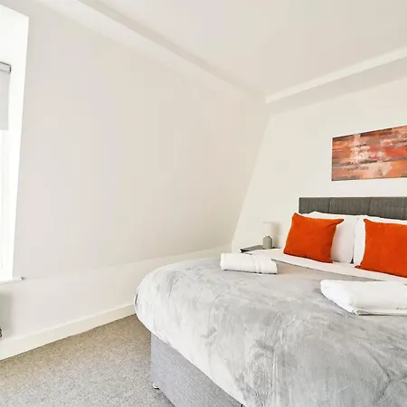 Farringdon Comfortable 2 Bed Apartment London