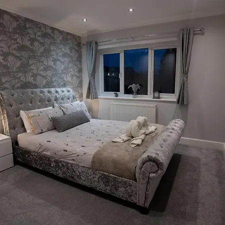 Luxury Ground Floor 2 Bedroom * London