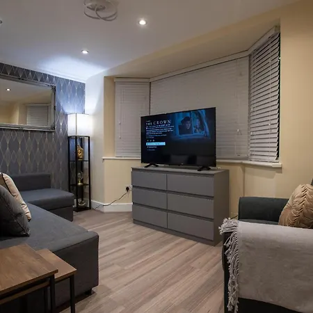Luxury Ground Floor 2 Bedroom