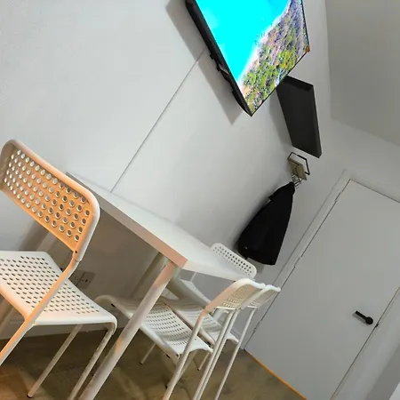 4 Person 3min From South Wimbeldon Tube Station Room2