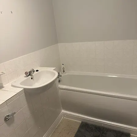 Beautiful Deluxe 2bed Enfield