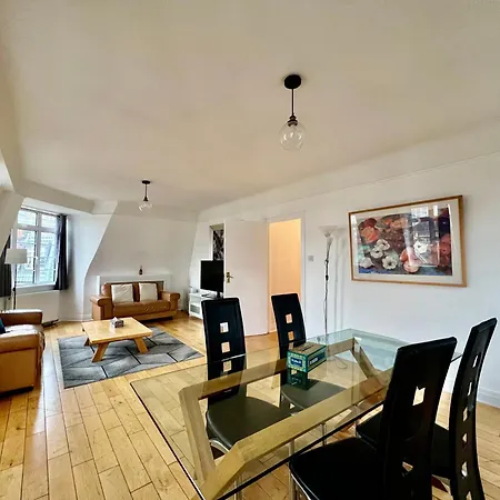 Stourcliffe Close Apartment London