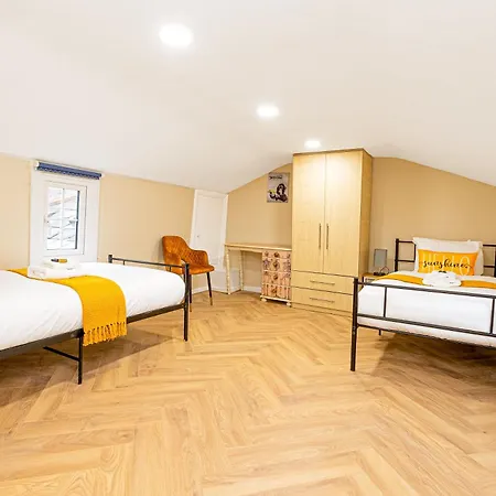 Charming Two Bedroom In Camden *